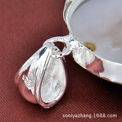 天然貝殼首飾品批發 手工雕刻貝殼花吊墜與925銀飾品的完美結合